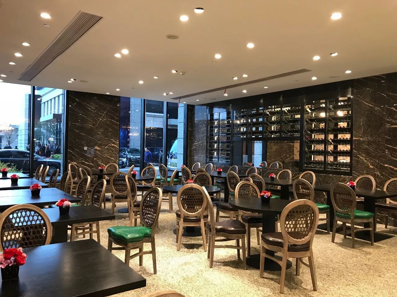 上海邦备实业有限公司不锈钢酒柜定制 上海邦备实业有限公司不锈钢酒柜定制